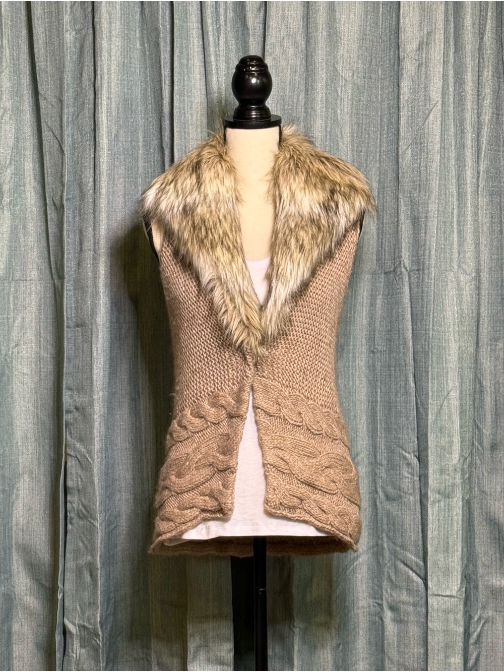 LOFT Taupe Cable Knit Sleeveless Vest with Faux Fur Collar